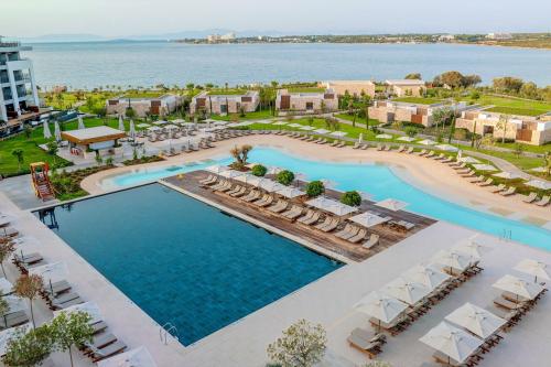 Anda Barut Collection