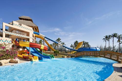 Hotel The Club by Fanar