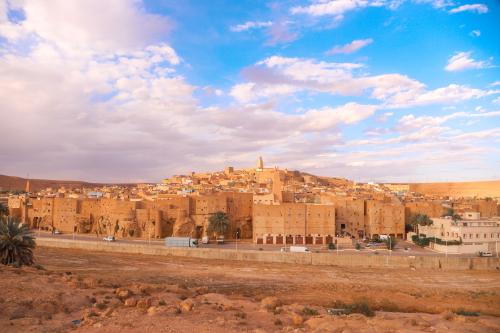 Alžírsko - dych púšte, hlas Stredomoria