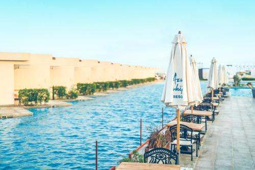 Hotel Azur White Resort