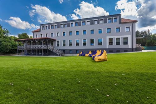 Pohľad na hotel Pod Lipou Resort