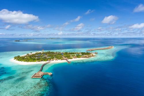 Hurawalhi Resort Maldives