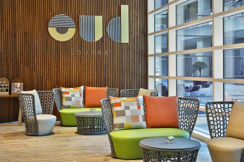 Posedenie v Doubletree by Hilton Dubai - Business bay