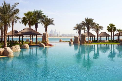 Bazén v Sofitel Dubai The Palm Resort & Spa