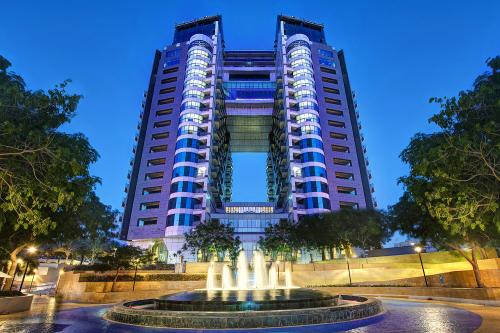 Dukes Dubai, a Royal Hideaway Hotel