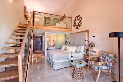 Grand Palladium Palace Resort Spa & Casino