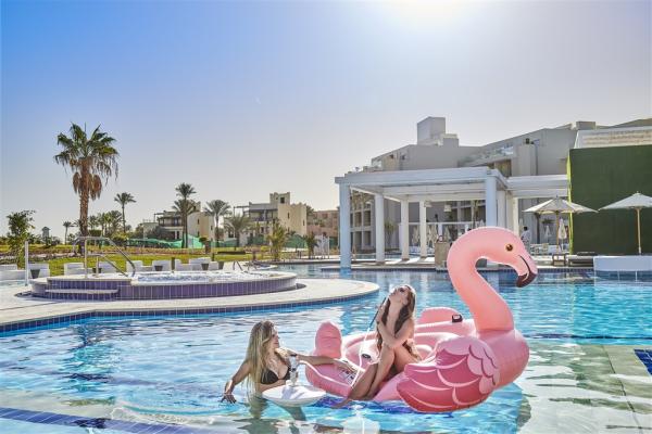 Hotel Steigenberger Pure Lifestyle - relax v bazene