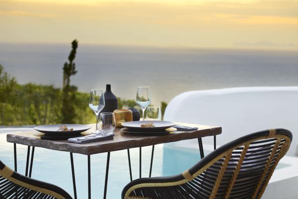 Santo Maris Oia Luxury Suites and Spa