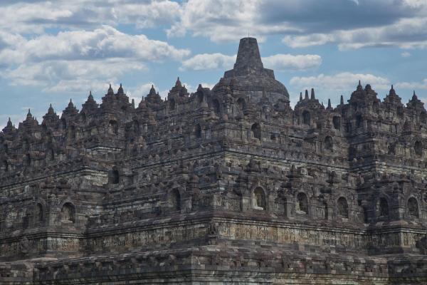 Jáva & Bali - od sopiek po pláže