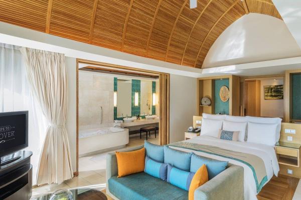 Renaissance Phuket Resort & Spa