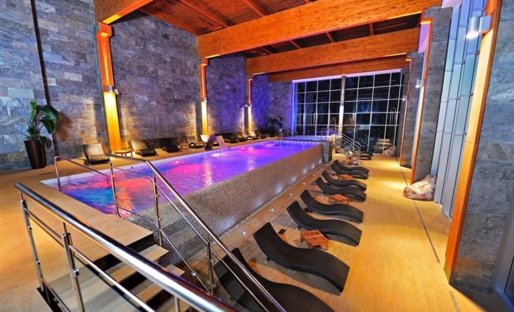 Bazén, Hotel Zochova Chata, Modra, Slovensko