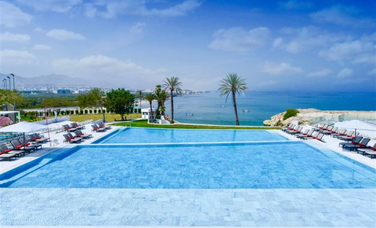 Hotel Crowne Plaza Muscat-hotelový bazén        