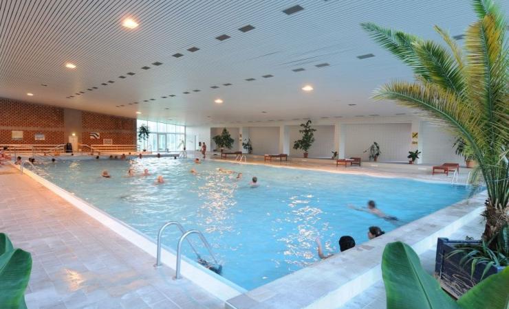 Bazén, hotel SOREA Máj, Lipt. Ján
