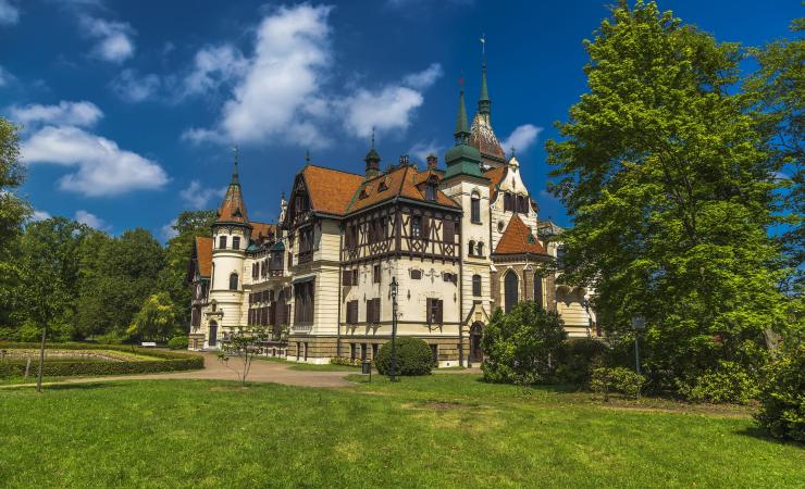Hrady a zámky strednej Moravy