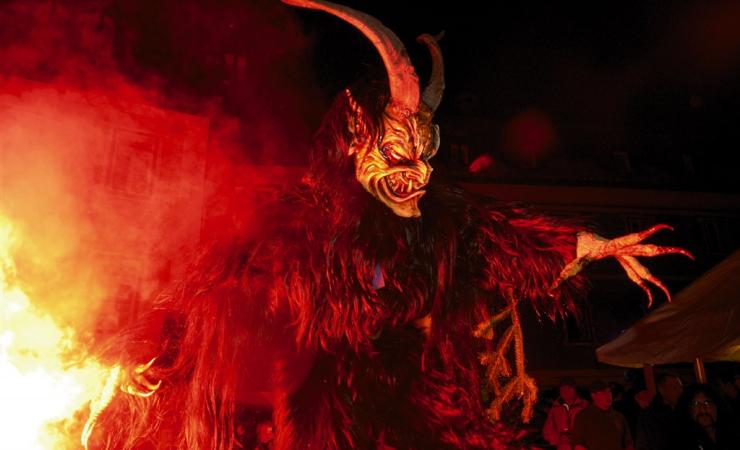 Salzburg - Čertovská družina v soľnej komore 