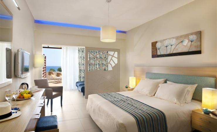 Hotel Pernera Beach