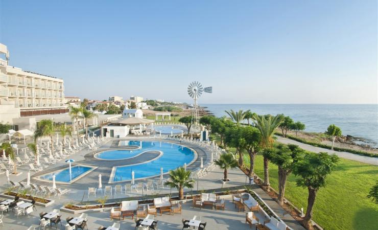 Hotel Pernera Beach