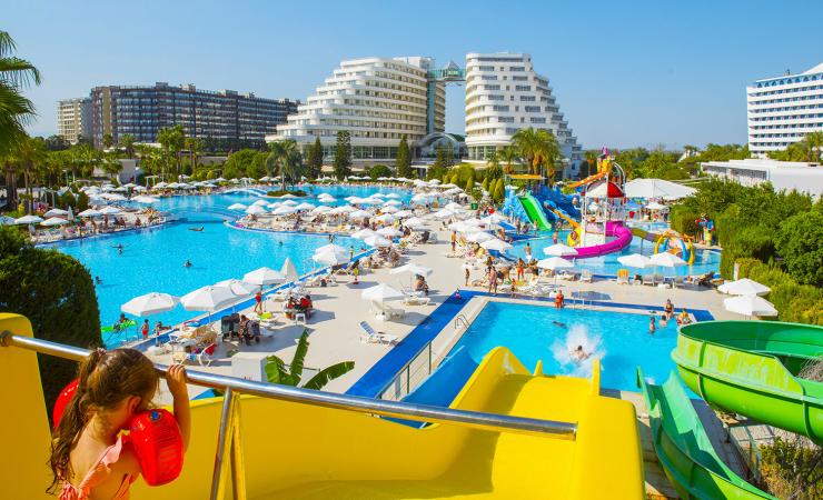 Areál v Miracle Resort