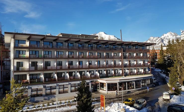 Pohľad na hotel Toliar