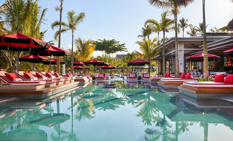 Bazén v LUX Grand Baie
