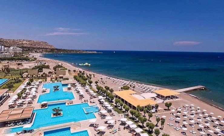 Bazénový komplex v hoteli Amada Colossos resort