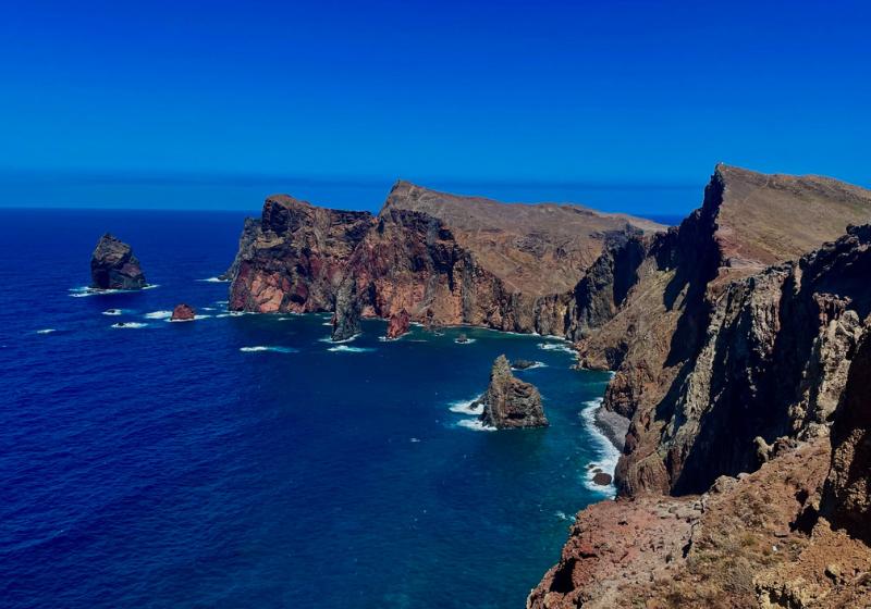 Útes Sao Lorenco - skalné pobrežie a Atlantik. Madeira. Foto: Lucia Kulfasová