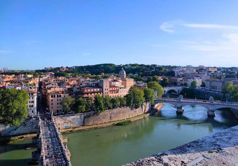 Rím, rieka, mosty a staré mesto, Taliansko. Foto: unsplash.com