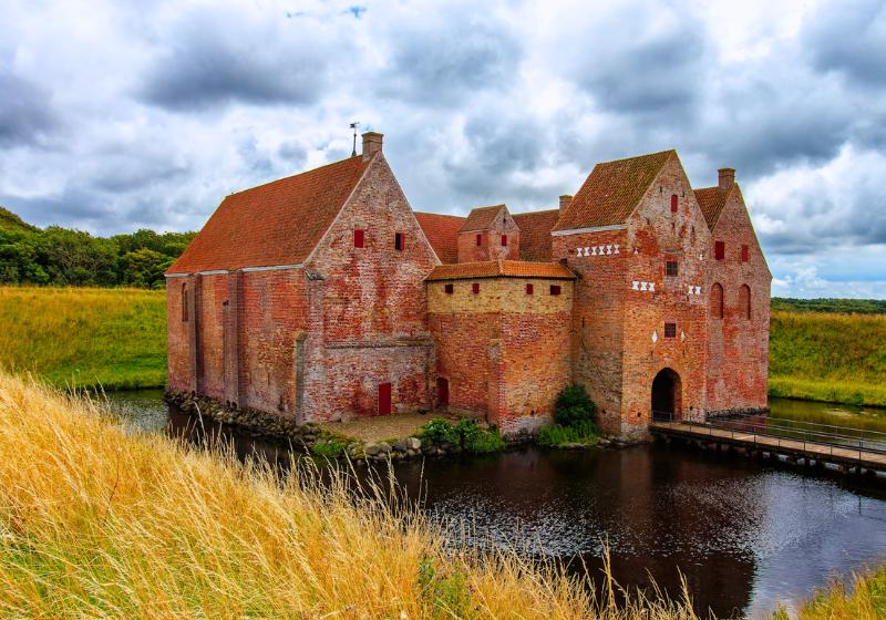 Hrad Spottrup, Dánsko. Foto: unsplash.com
